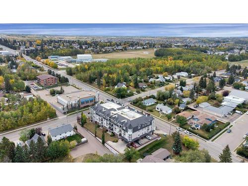 204-4707 50 Street, Sylvan Lake, AB - Outdoor With View