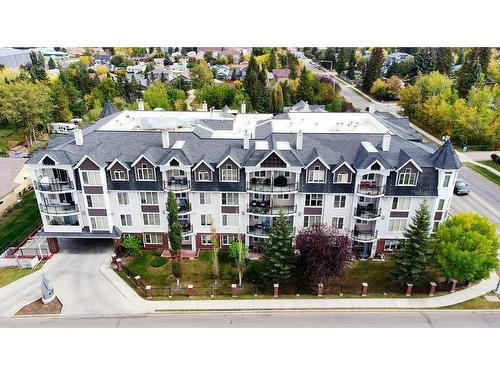 204-4707 50 Street, Sylvan Lake, AB - Outdoor With Facade