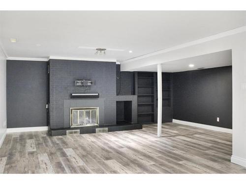 28 Canary Crescent, Sedgewick, AB - Indoor With Fireplace