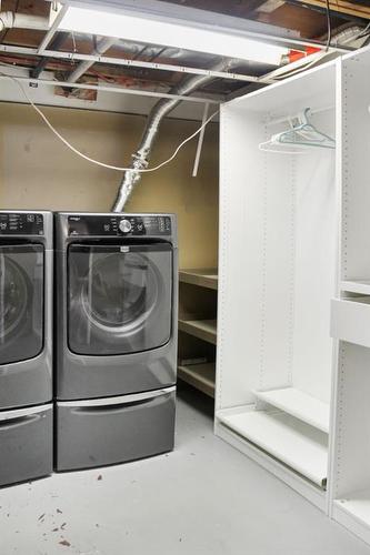 28 Canary Crescent, Sedgewick, AB - Indoor Photo Showing Laundry Room