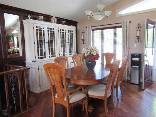 25 Echo Valley Crescent, Rural Clearwater County, AB - Indoor Photo Showing Dining Room