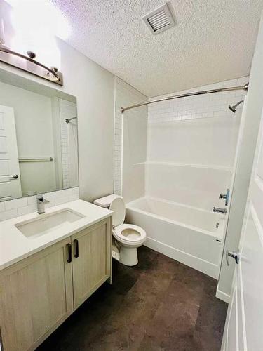 104-40 Carrington Plaza Nw, Calgary, AB - Indoor Photo Showing Bathroom