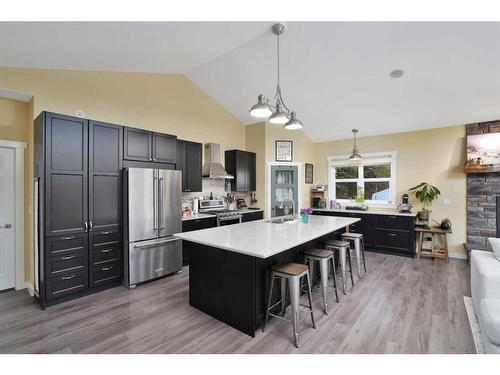 12-33052 Range Road 52, Rural Mountain View County, AB - Indoor Photo Showing Kitchen