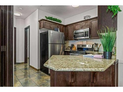 241-901 Mountain Street, Canmore, AB - Indoor Photo Showing Kitchen