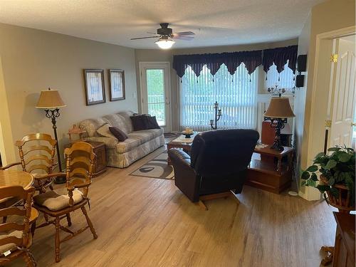 206-4625 50 Street, Camrose, AB - Indoor Photo Showing Living Room