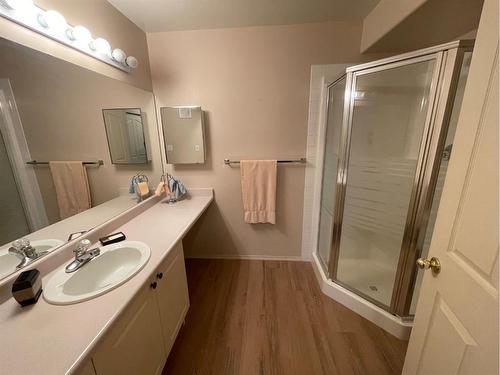 206-4625 50 Street, Camrose, AB - Indoor Photo Showing Bathroom