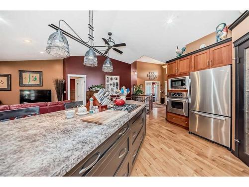 430068 Range Road 252, Rural Ponoka County, AB - Indoor Photo Showing Kitchen