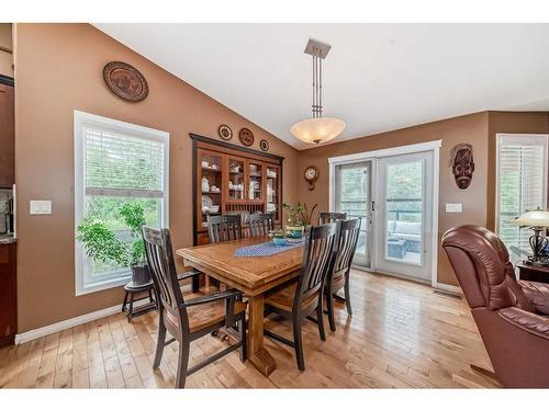 430068 Range Road 252, Rural Ponoka County, AB - Indoor Photo Showing Dining Room