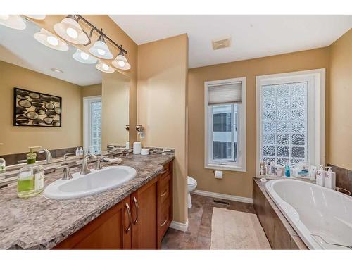 430068 Range Road 252, Rural Ponoka County, AB - Indoor Photo Showing Bathroom