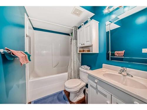 430068 Range Road 252, Rural Ponoka County, AB - Indoor Photo Showing Bathroom