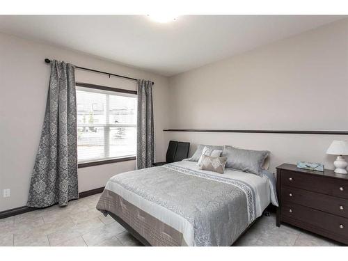 10 Iron Wolf Close, Lacombe, AB - Indoor Photo Showing Bedroom