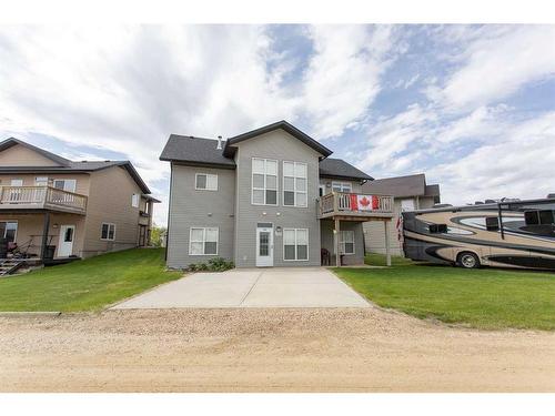 10 Iron Wolf Close, Lacombe, AB - Outdoor