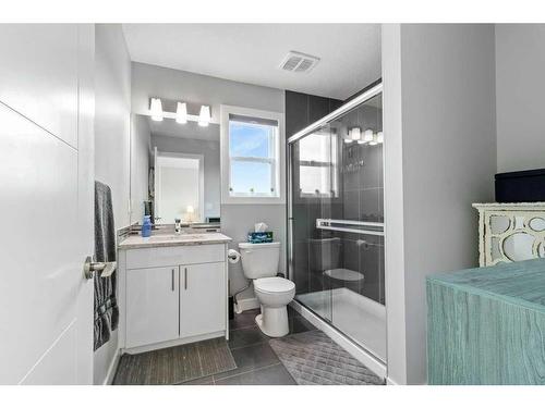 54 Aurora Heights Boulevard, Blackfalds, AB - Indoor Photo Showing Bathroom