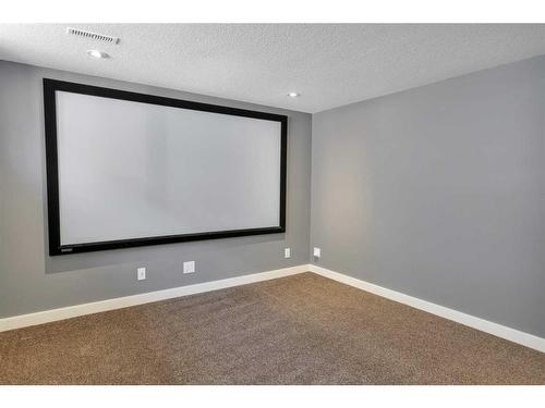 83 Cedar Square, Blackfalds, AB - Indoor Photo Showing Other Room