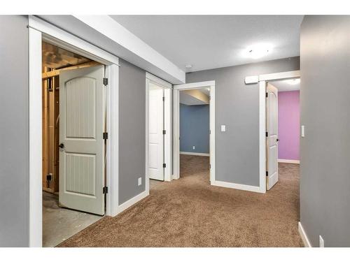 83 Cedar Square, Blackfalds, AB - Indoor Photo Showing Other Room