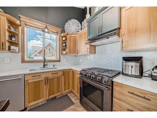 317 Canal Street, Rural Ponoka County, AB - Indoor Photo Showing Kitchen