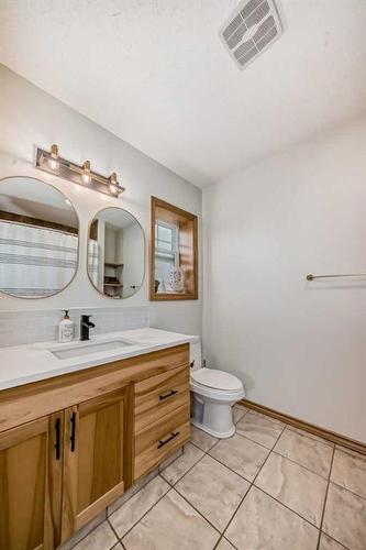 317 Canal Street, Rural Ponoka County, AB - Indoor Photo Showing Bathroom