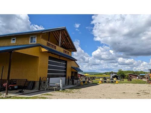 45040 Twp Rd 421A, Rural Ponoka County, AB 