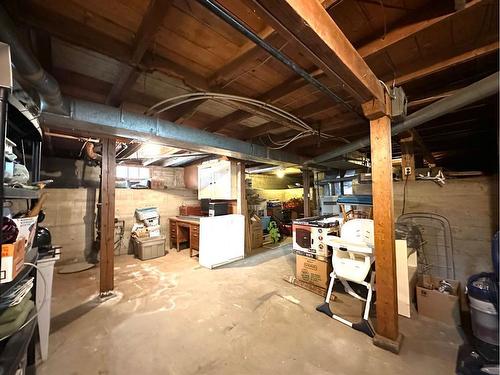 302 1 Avenue East, Alliance, AB - Indoor Photo Showing Basement