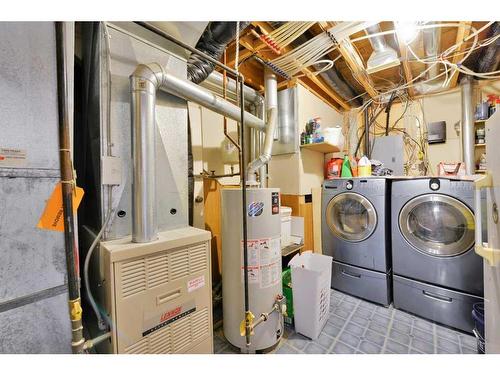 367 Duston Street, Red Deer, AB - Indoor Photo Showing Laundry Room
