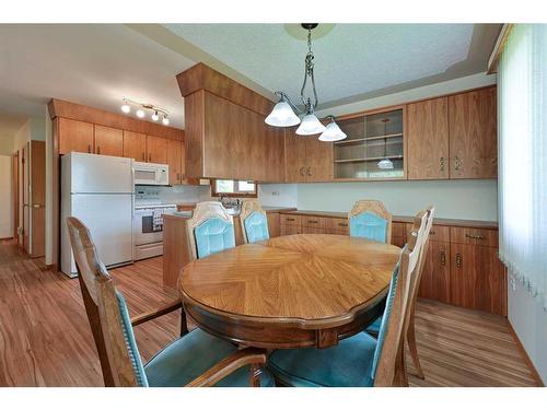 3511 44 Street, Red Deer, AB - Indoor Photo Showing Dining Room