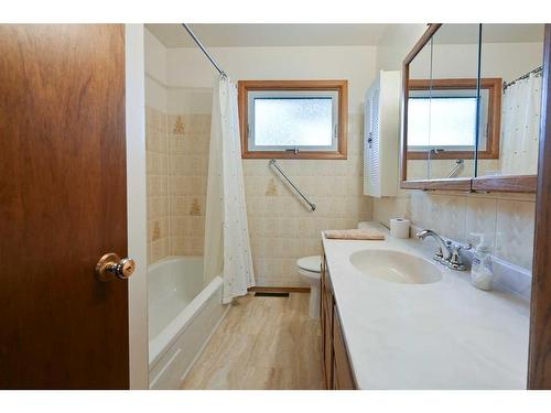 3511 44 Street, Red Deer, AB - Indoor Photo Showing Bathroom