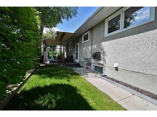 3511 44 Street, Red Deer, AB - Outdoor