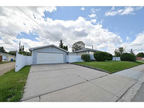 3511 44 Street, Red Deer, AB - Outdoor