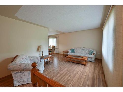 3511 44 Street, Red Deer, AB - Indoor