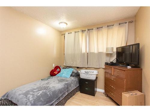 5919 West Park Crescent, Red Deer, AB - Indoor Photo Showing Bedroom