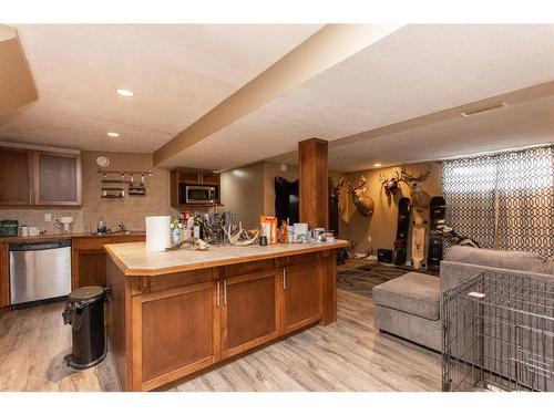 5919 West Park Crescent, Red Deer, AB - Indoor Photo Showing Kitchen