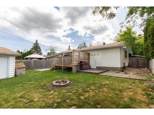 5919 West Park Crescent, Red Deer, AB - Outdoor