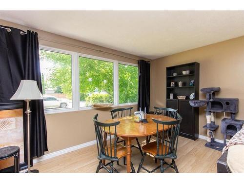 5919 West Park Crescent, Red Deer, AB - Indoor Photo Showing Dining Room