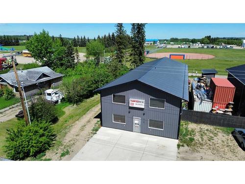 4848 54 Avenue, Eckville, AB 