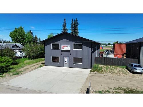 4848 54 Avenue, Eckville, AB 