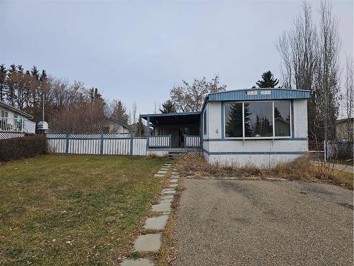 4 Hearthstone Drive, Lacombe, AB - Outdoor