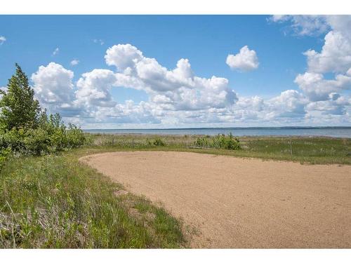 766 Bridgeview Road, Rural Ponoka County, AB 