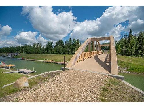 766 Bridgeview Road, Rural Ponoka County, AB 