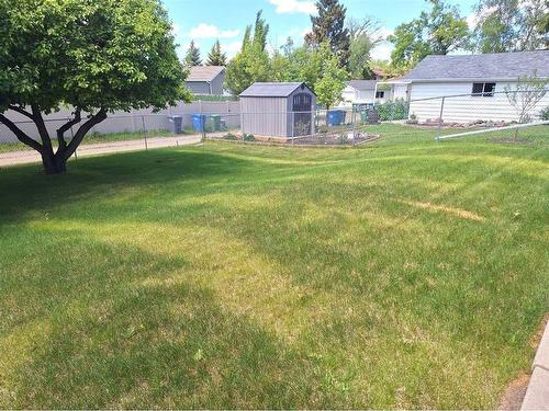 14 Mitchell Avenue, Red Deer, AB - Outdoor