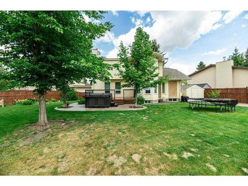 62 Dickenson Crescent, Red Deer, AB 