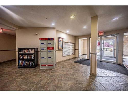 1117-12A Ironside Street, Red Deer, AB - Indoor