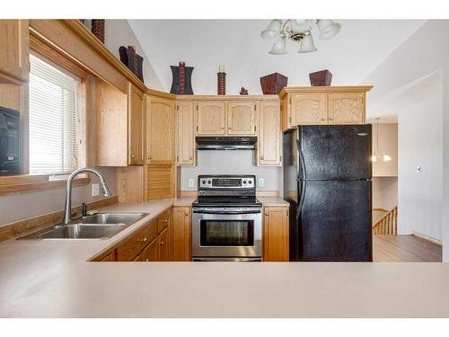 155 Ellenwood Drive, Red Deer, AB - Indoor Photo Showing Kitchen With Double Sink