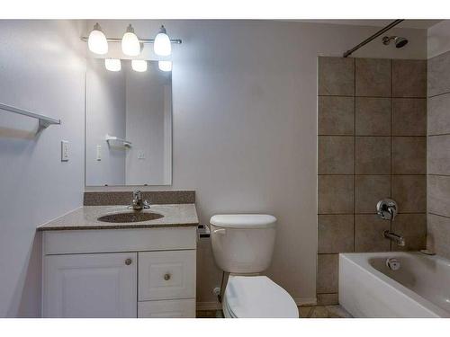 155 Ellenwood Drive, Red Deer, AB - Indoor Photo Showing Bathroom