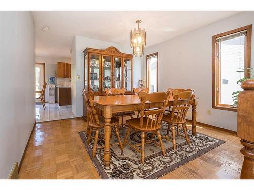 45 Gilbert Crescent, Red Deer, AB - Indoor Photo Showing Dining Room