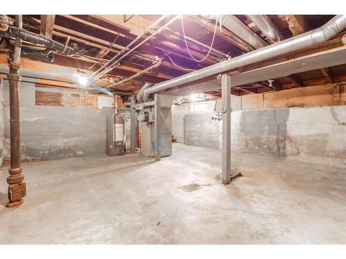 5313 50 Avenue, Camrose, AB - Indoor Photo Showing Basement