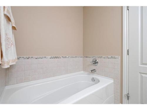 55-173 Austin Drive, Red Deer, AB - Indoor Photo Showing Bathroom
