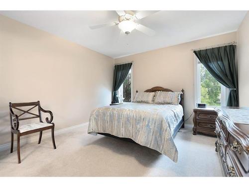 55-173 Austin Drive, Red Deer, AB - Indoor Photo Showing Bedroom