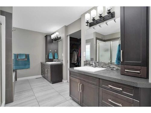 4 Cranna Place, Lacombe, AB - Indoor Photo Showing Bathroom