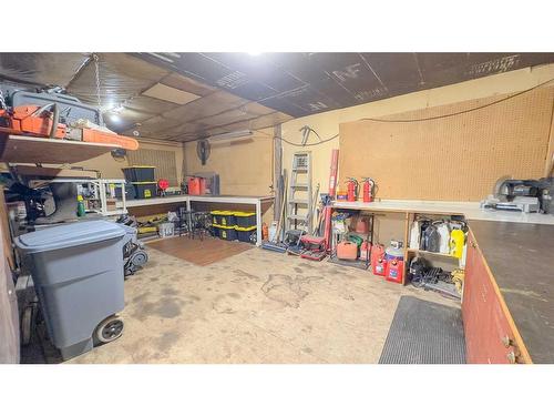 141 28319 Twp Rd 384, Red Deer County, Rural Red Deer County, AB - Indoor