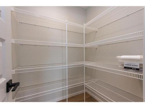 6312 58 Street, Ponoka, AB - Indoor With Storage